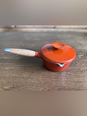 Vintage Copco Cast iron pourable pot with handle